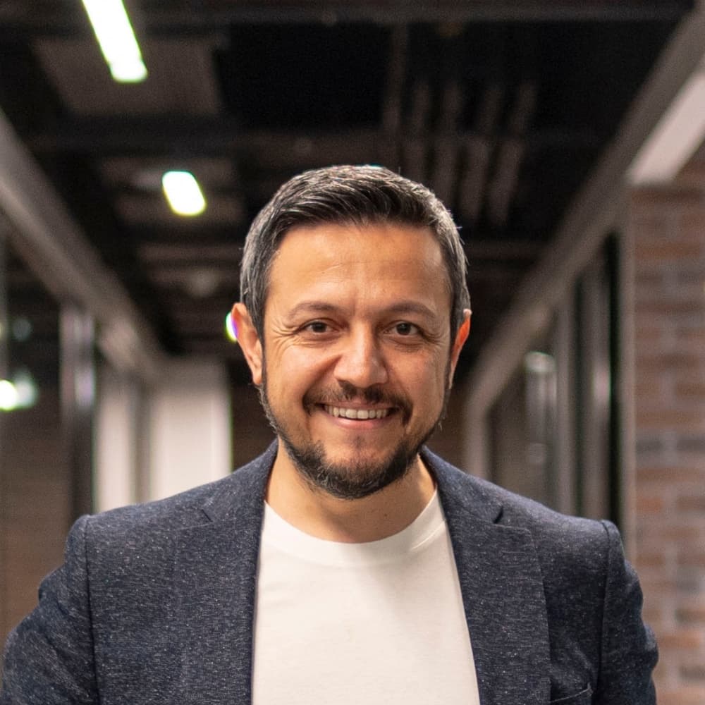 Özgür Alp